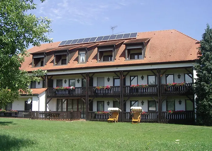 Gruene Au Obernzenn
